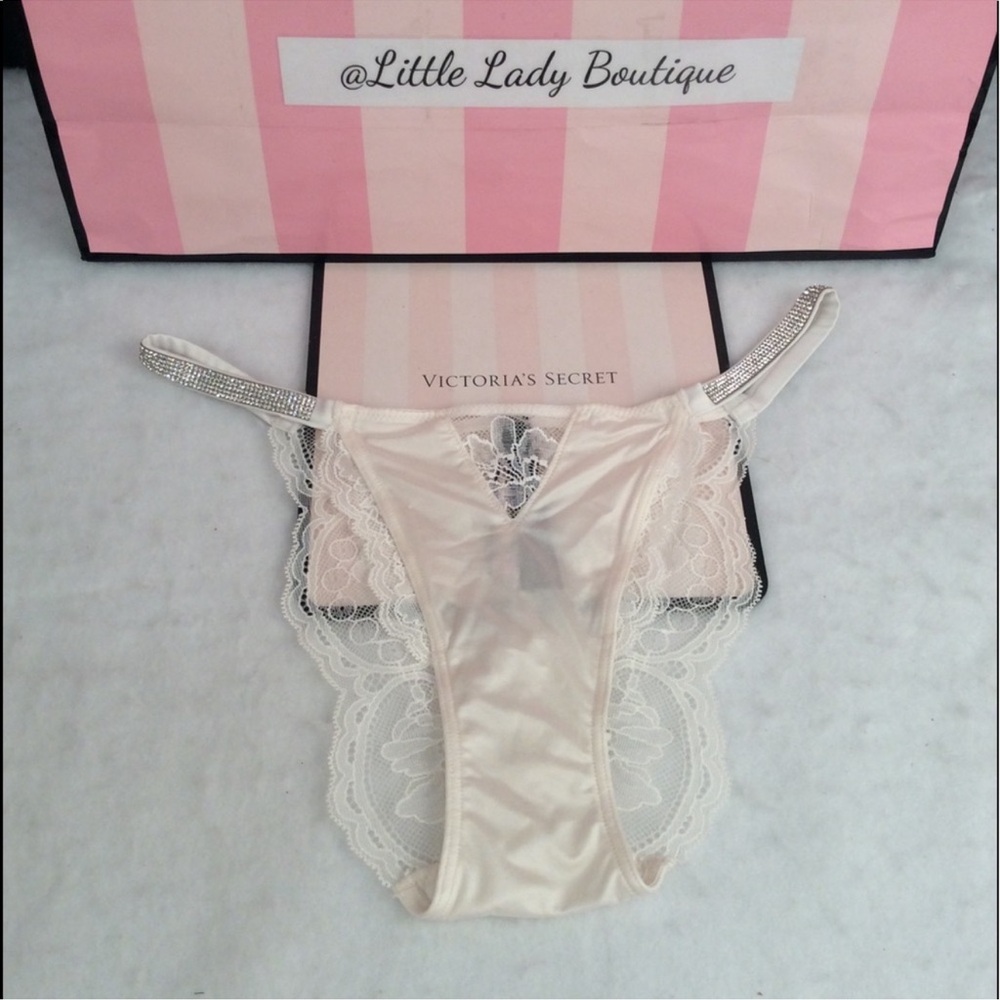 Victoria’s Secret Shine strap lace pantie